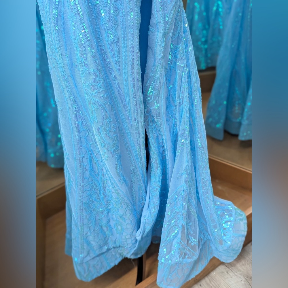 2Cute by J Michaels 20118 Blue Sequin Mermaid Prom Dress Plunge Neck Gown Size 8 - Picture 5 of 8